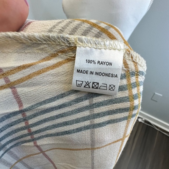 Gillia White Base with Colorful Plaid Maxi Dress size Small - Picture 8 of 9